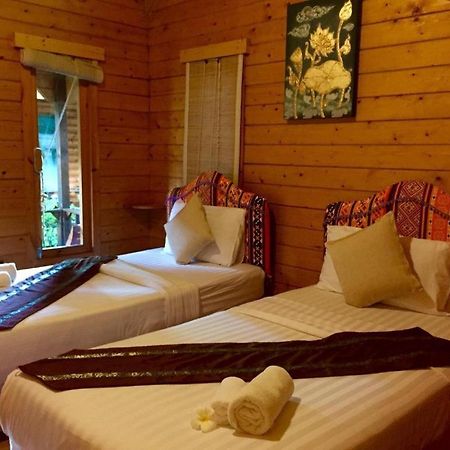 ล็อกโฮม บูติค Hotel เชียงใหม่ ภายนอก รูปภาพ