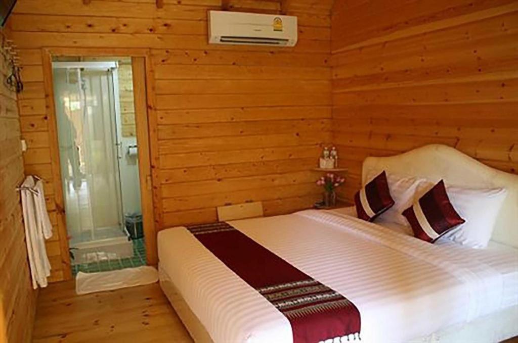 ล็อกโฮม บูติค Hotel เชียงใหม่ ภายนอก รูปภาพ