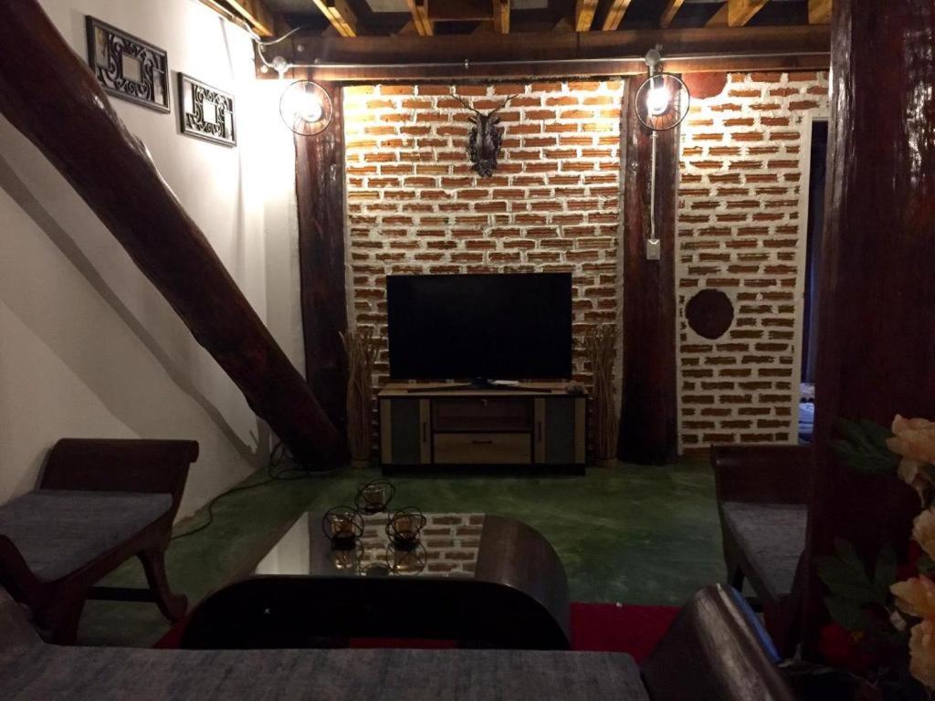 ล็อกโฮม บูติค Hotel เชียงใหม่ ภายนอก รูปภาพ