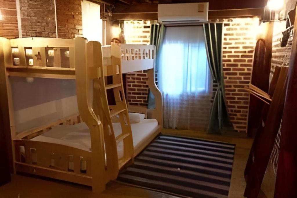 ล็อกโฮม บูติค Hotel เชียงใหม่ ภายนอก รูปภาพ