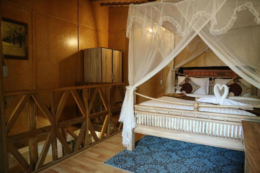 ล็อกโฮม บูติค Hotel เชียงใหม่ ภายนอก รูปภาพ