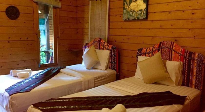 ล็อกโฮม บูติค Hotel เชียงใหม่ ภายนอก รูปภาพ